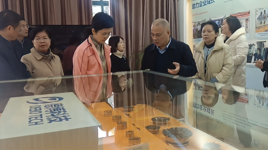 江西省政協(xié)副主席、省工商聯(lián)主席謝茹等一行領(lǐng)導(dǎo)蒞臨公司調(diào)研指導(dǎo)！